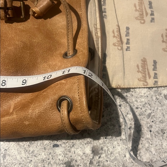 Leather backpack - Picture 9 of 11